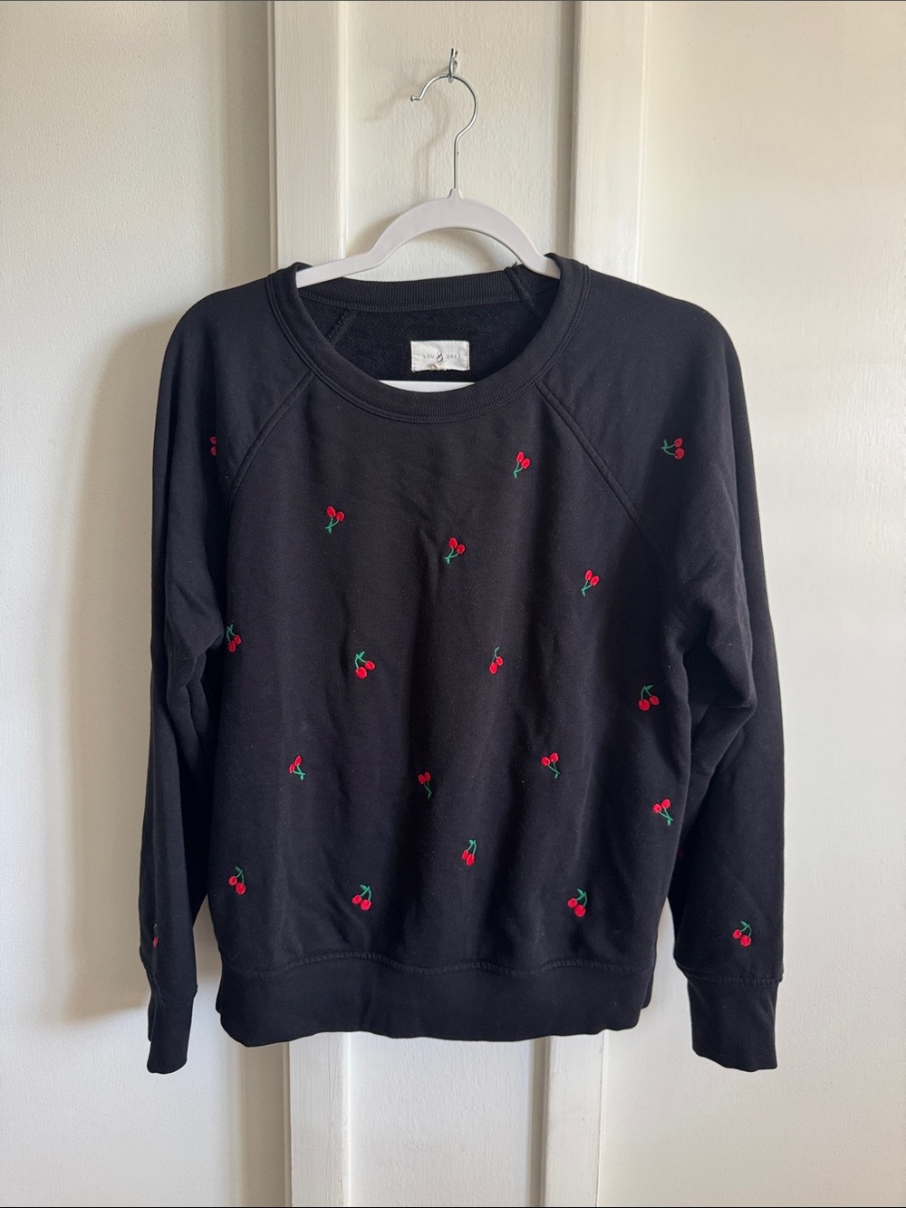 Black Cherry-Embroidered Women's Sweatshirt